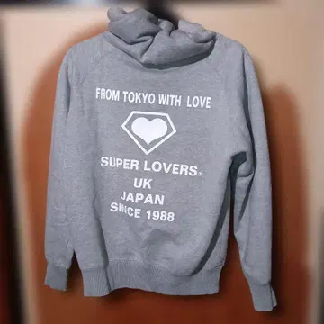 SUPER LOVERS 그레이 후드티 하트 로고