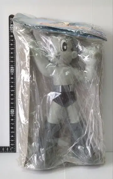 철완 아톰 하이그레이드 피규어 흑백 SEGA