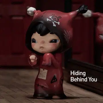 POPMART Hirono / Hiding Behind You