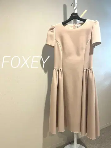 FOXEY NEW YORK 앤티크 베이지 반팔 원피스