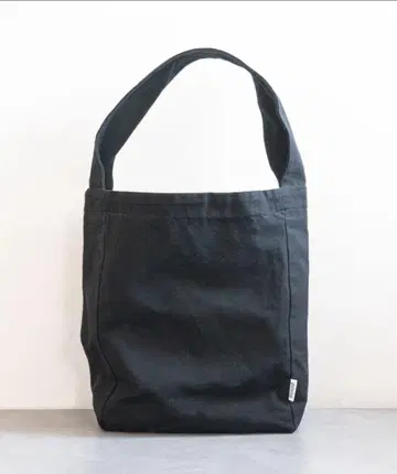[ pouto / 포우토 ] CANVAS SINGLE TOTE DLI