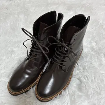 츠모리 치사토 워크 다크 브라운 레이스업 부츠