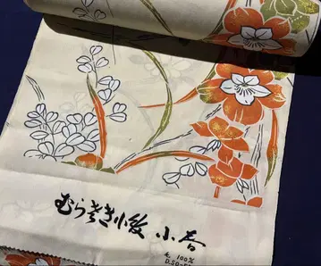 연한 주황색 동백 작약 ? 코몬 직물 옷감