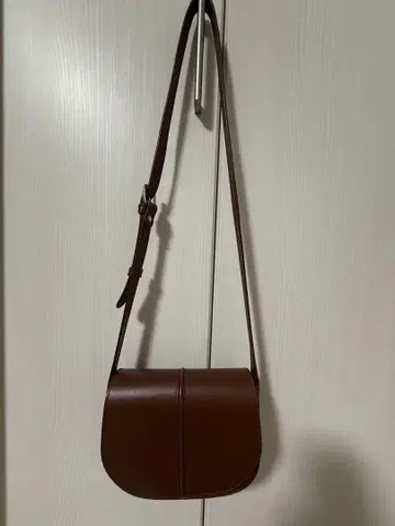 A.P.C. 브라운 가죽 숄더백