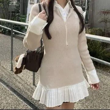 NICE CLAUP 도킹 플리츠 미니 원피스