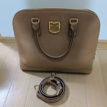 FURLA 카멜 핸드백