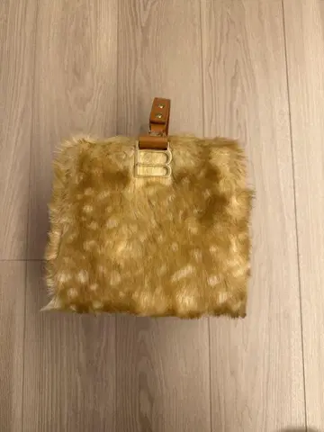 bibiy B. FUR BOX BAG