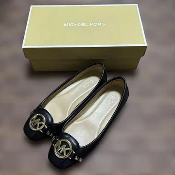 MICHAEL KORS 블랙 플랫슈즈