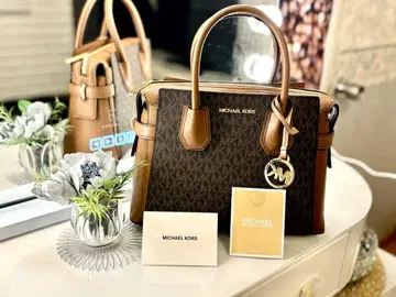 MICHAEL KORS 로고 프린트 핸드백