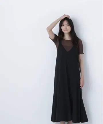 NATURAL BEAUTY BASIC 백 스트랩 점프수트 원피스