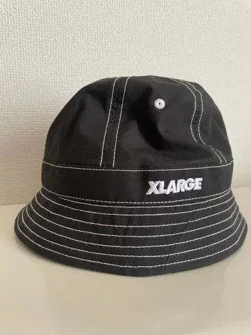 XLARGE 블랙 버킷햇