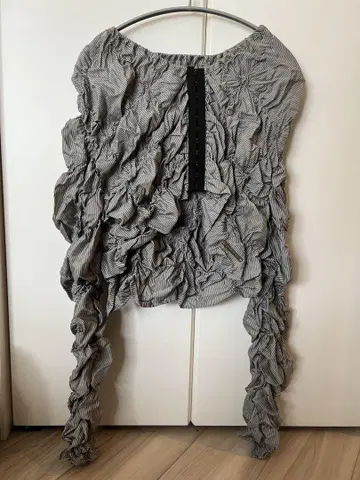 [ 새상품급 ] PRANK PROJECT Wrung Pleated Top
