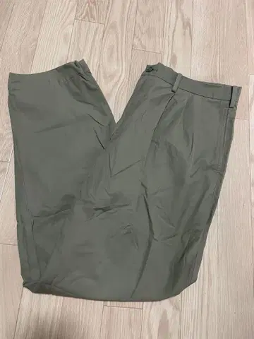 앙루트 앵클 테이퍼드 팬츠 L