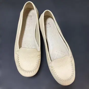 Clarks 크림색 모카신 [ 사이즈 ] 드라이빙 슈즈