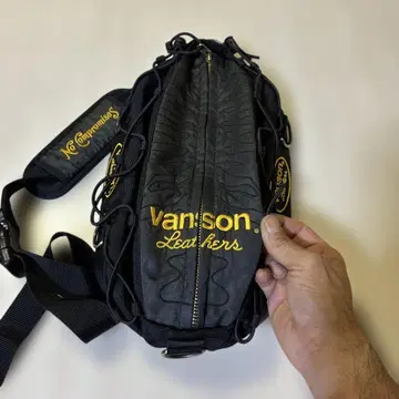 vanson leathers 바디백 블랙