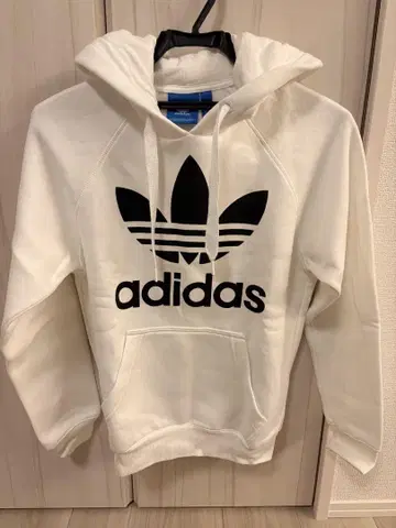 adidas 화이트 후드티 UK S