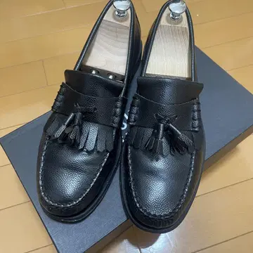 G.H.BASS 퀼트 태슬 그레인 가죽 25SS 한정판 모델