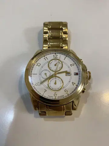 Tommy Hilfiger 골드 크로노그래프 손목시계