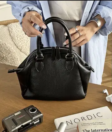 디스코트 프레임 소프트 보스턴 백 블랙