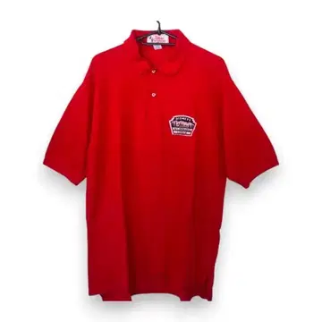 Disney Fashions 빨간색 피케 셔츠 L