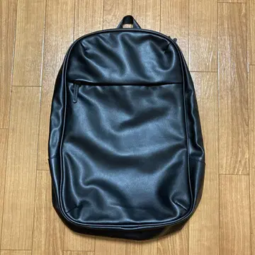 심플 블랙 비즈니스 백팩