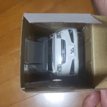 TOYOTA bB 1/24 화이트 샘플카 박스형