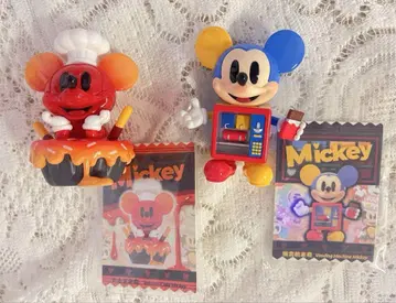 POP MART 미키 피규어