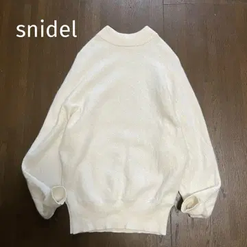 스나이델 캐시미어 100% 돌먼 슬리브 니트 풀오버 화이트