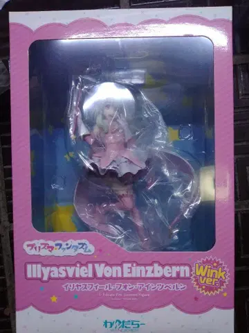 프리즈마 판타즘 이리야스필 윙크 버전 피규어