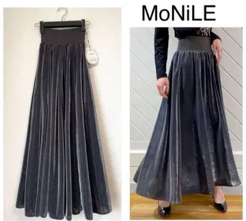 [ 새상품 ] 모니레 허리 리브 플레어 스커트 글리터 화려한 광택 블랙