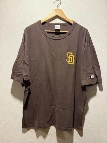 파드레스 SD T-Shirts Brown