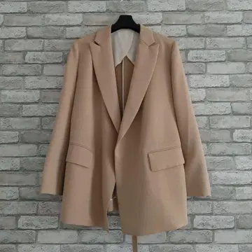[ 미사용 새상품 ] 티아라 베이지 테일러드 자켓