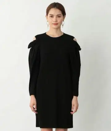 새상품급 에포카 허니 니트 드레스 정가 86900엔 오픈 숄더