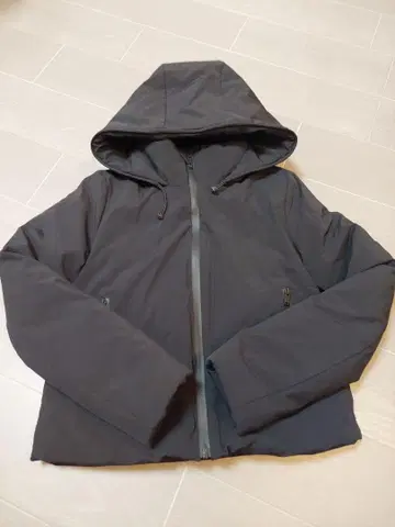 [새상품급] ZARA 블랙 다운 자켓 S