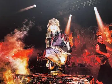 HYDE LIVE 의상 세트