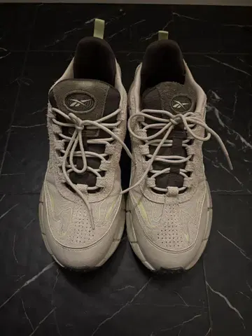 새상품급 Reebok 지그 키네티카 2.5 엣지 28.5cm