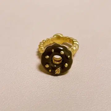 Q-pot. 반지 초콜릿 너트 도넛