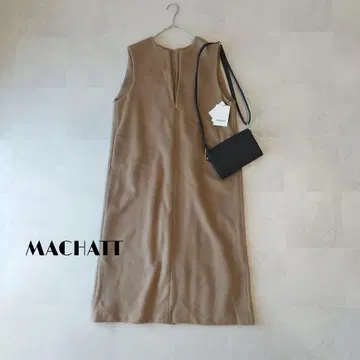 하자 가격 [택 포함 새상품] Machatt 울 V넥 오버롤 스커트