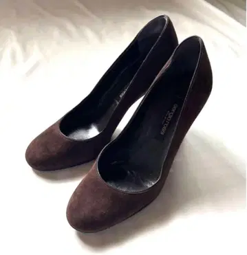 새상품급 세르지오로시 스웨이드 펌프스 브라운
