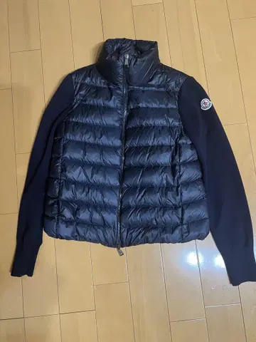 MONCLER 네이비 다운 자켓