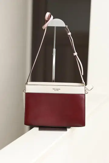 Kate Spade 숄더백 와인 레드 새상품급