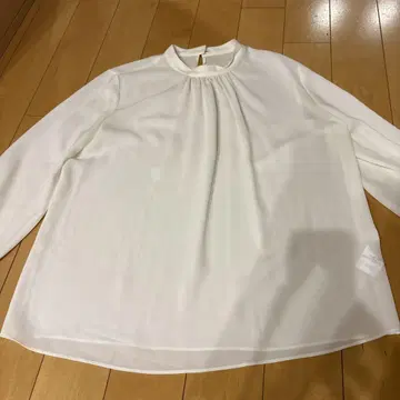 투모로우랜드 블라우스