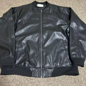 URBAN COLLECTION 블랙 가죽 자켓 L 사이즈