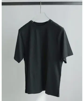 anuke 베이직 루즈 티셔츠