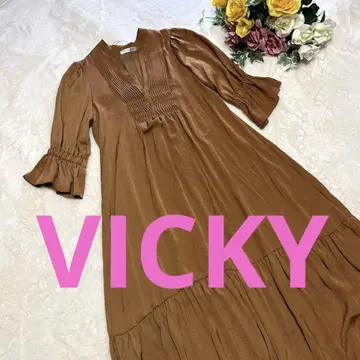 미사용 새상품 VICKY. 브라운 7부 소매 롱 원피스 택 포함