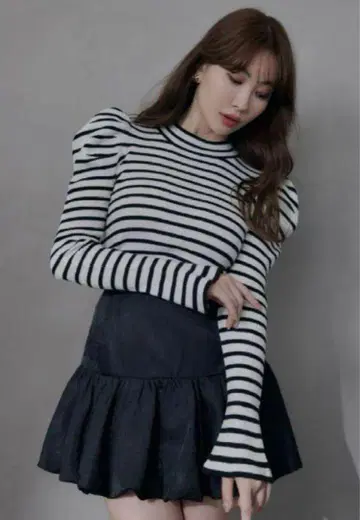 Volume Sleeve Stripe Knit Top herlipto