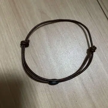 레드 리 가죽 팔찌