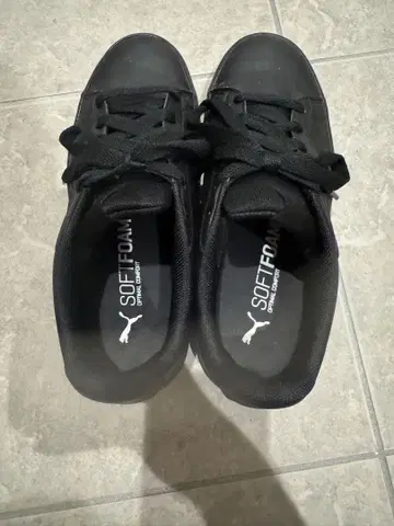 PUMA SOFTFOAM 블랙 스니커즈