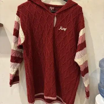 KETTY'S 후드 부착 빨간색 니트 스웨터
