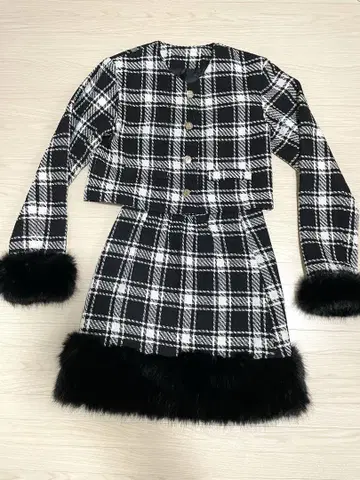 INGNI 퍼 체크 무늬 셋업 상하의 블랙 프리 사이즈(M)